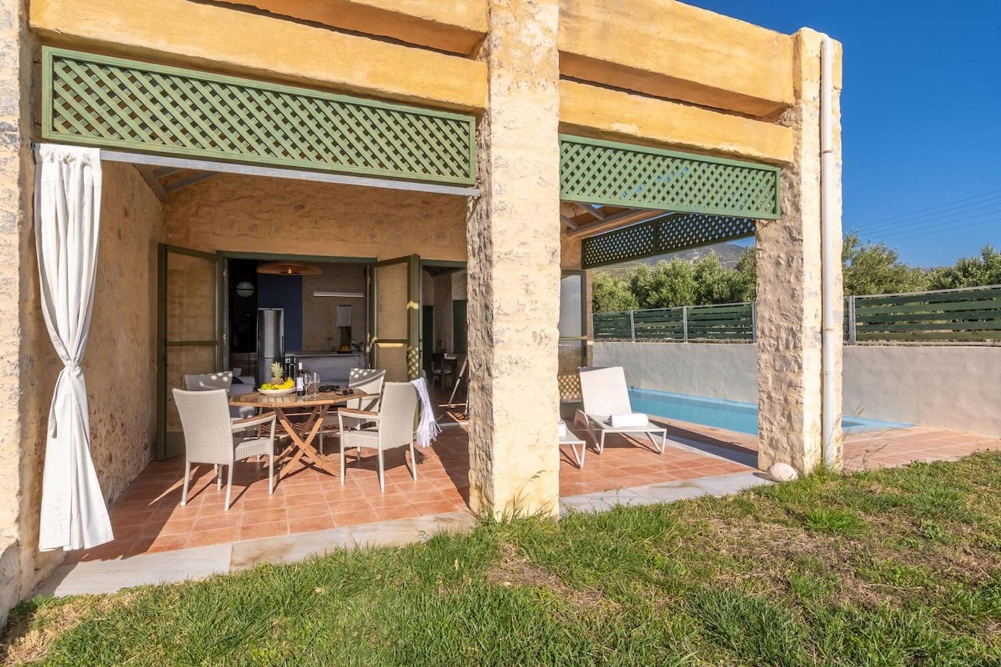 Villa Mediterranea, With Heated Pool Livadia  Dış mekan fotoğraf