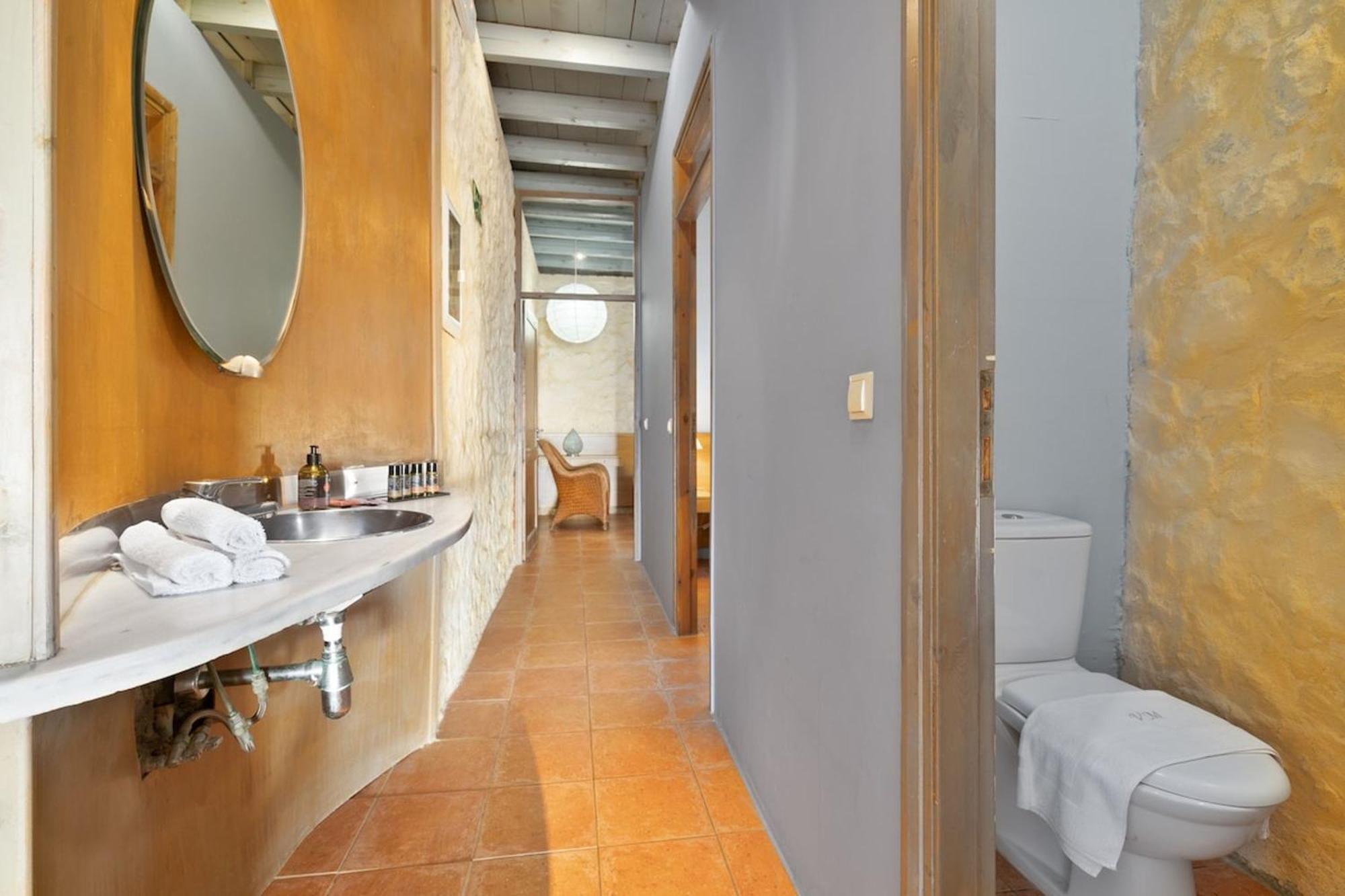 Villa Mediterranea, With Heated Pool Livadia  Dış mekan fotoğraf