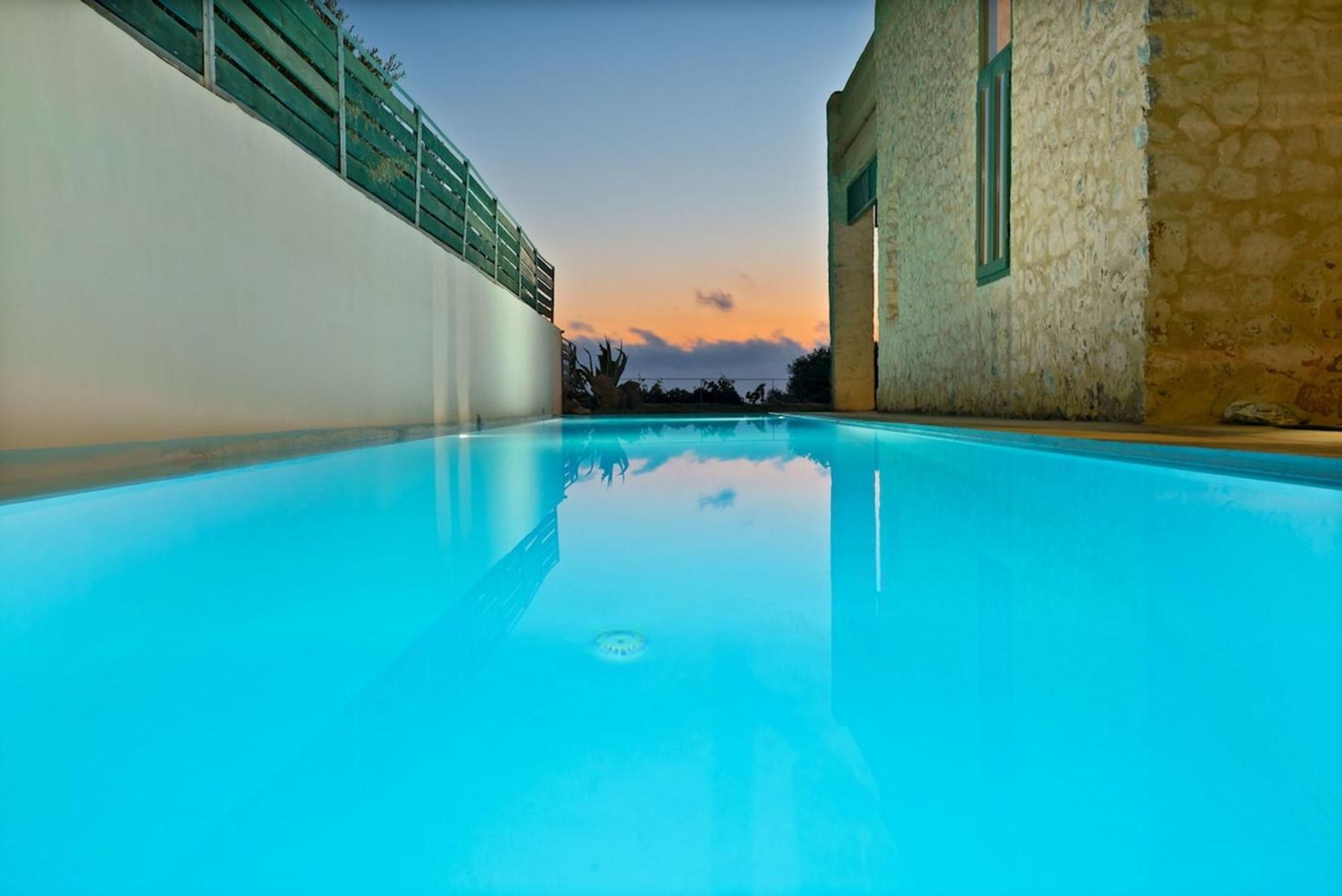 Villa Mediterranea, With Heated Pool Livadia  Dış mekan fotoğraf