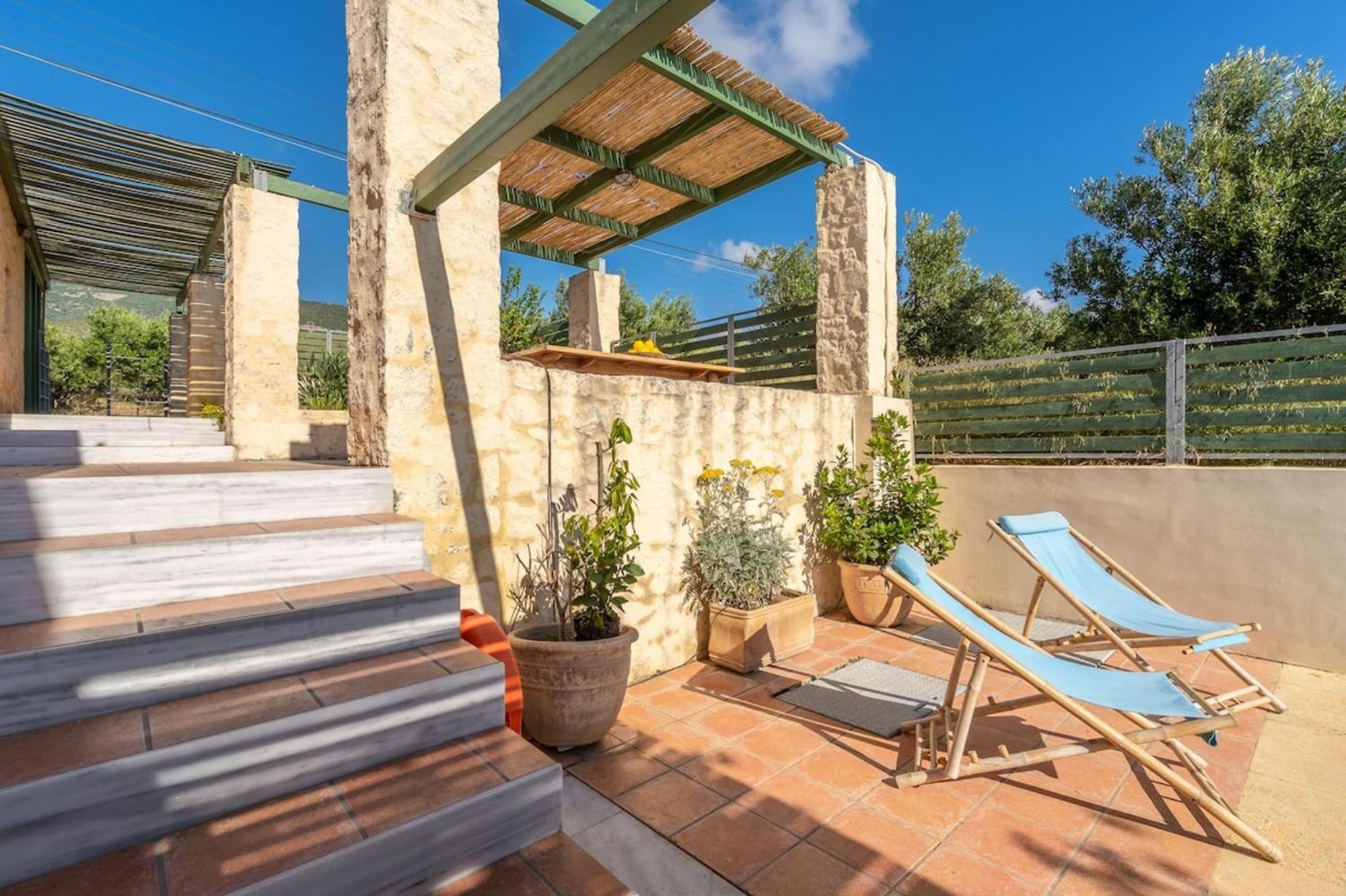 Villa Mediterranea, With Heated Pool Livadia  Dış mekan fotoğraf