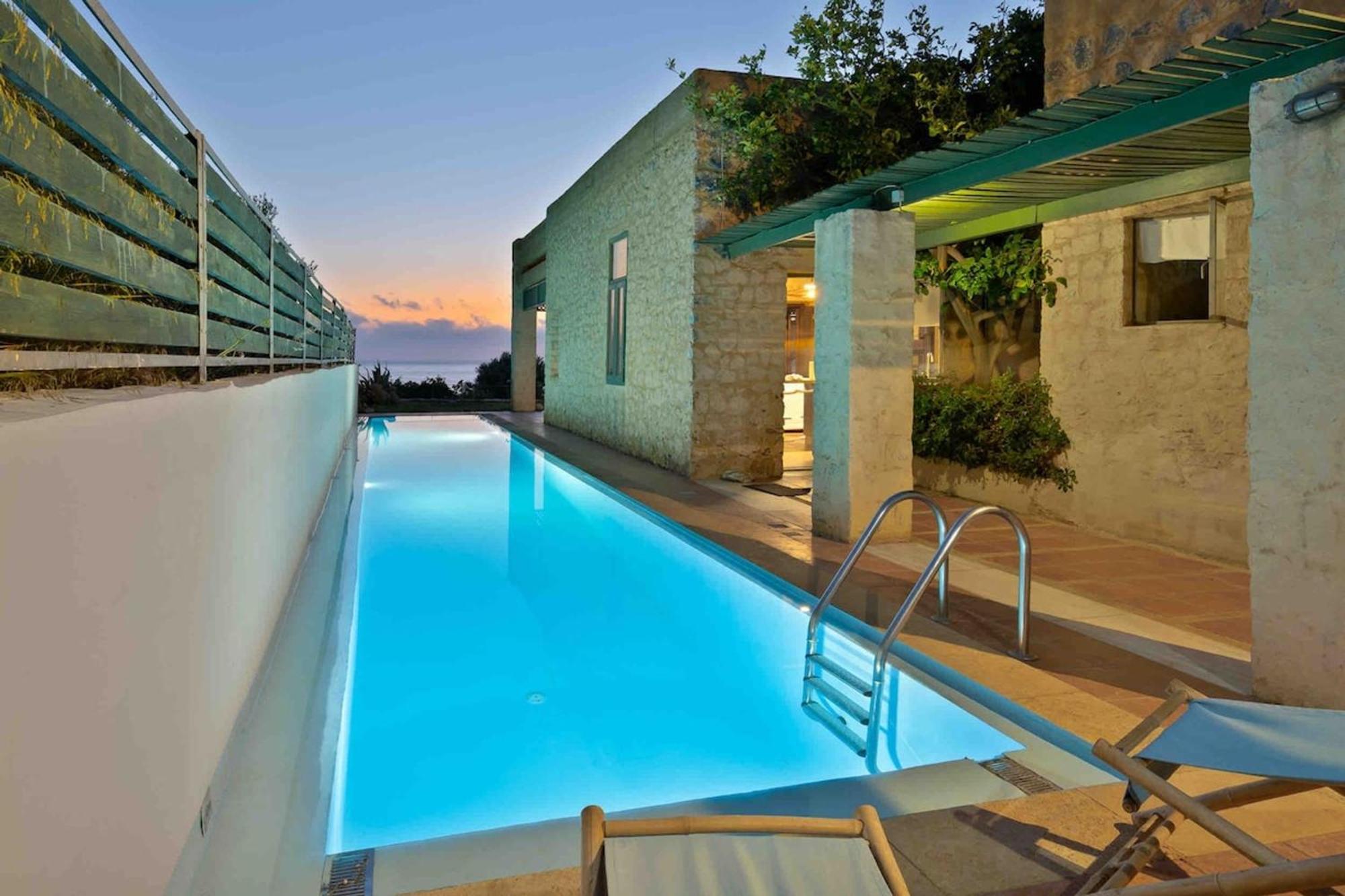 Villa Mediterranea, With Heated Pool Livadia  Dış mekan fotoğraf